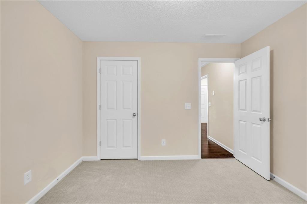607 McDowell Lane