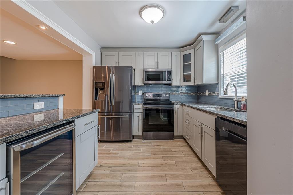 1452 Bentley Lane SE