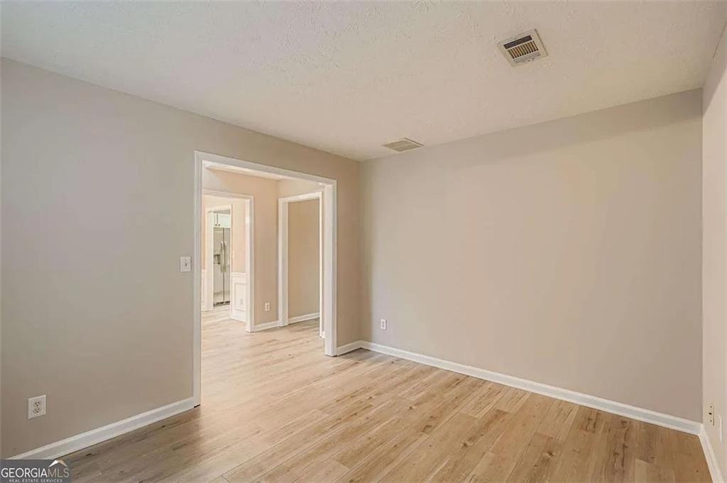 1570 Twin Bridge Lane