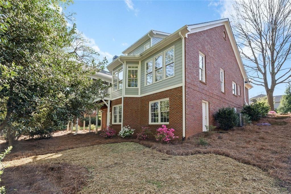 763 Oak Shire Court