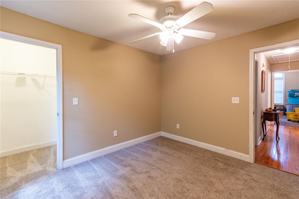 2208 Clarendon Court