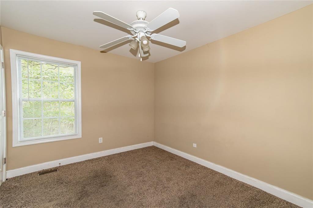 2208 Clarendon Court