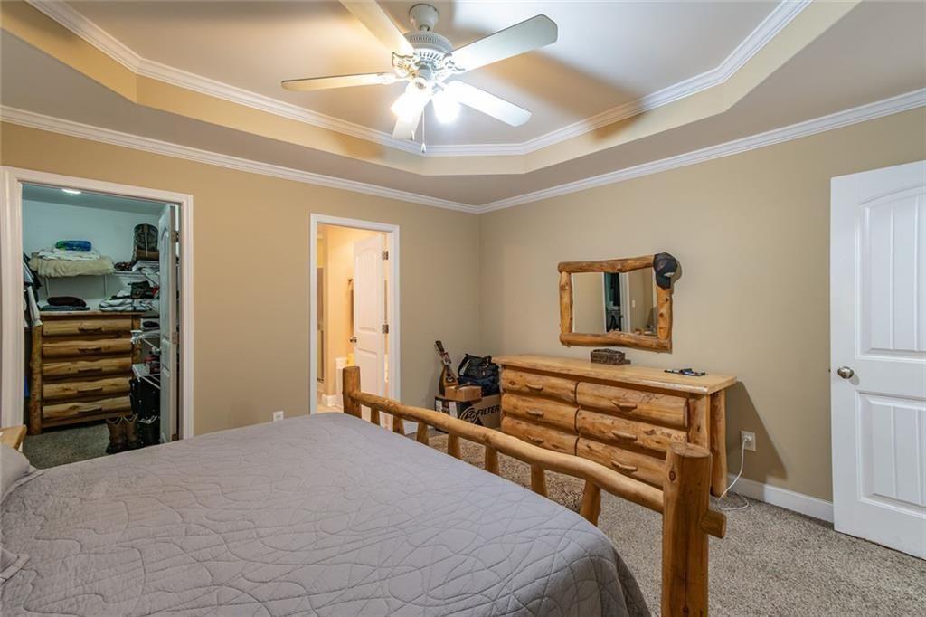 2208 Clarendon Court