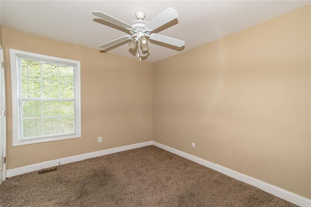 2208 Clarendon Court