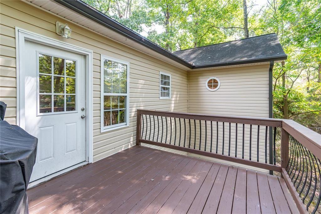 2208 Clarendon Court