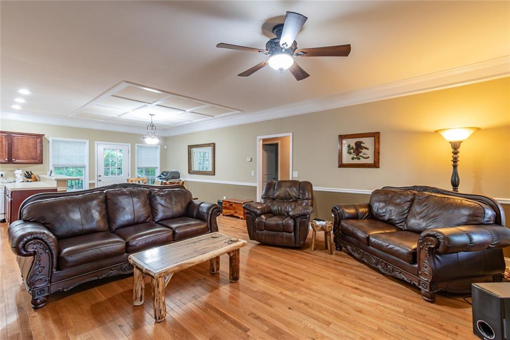 2208 Clarendon Court