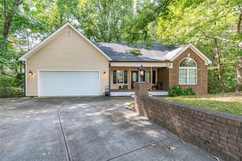 2208 Clarendon Court