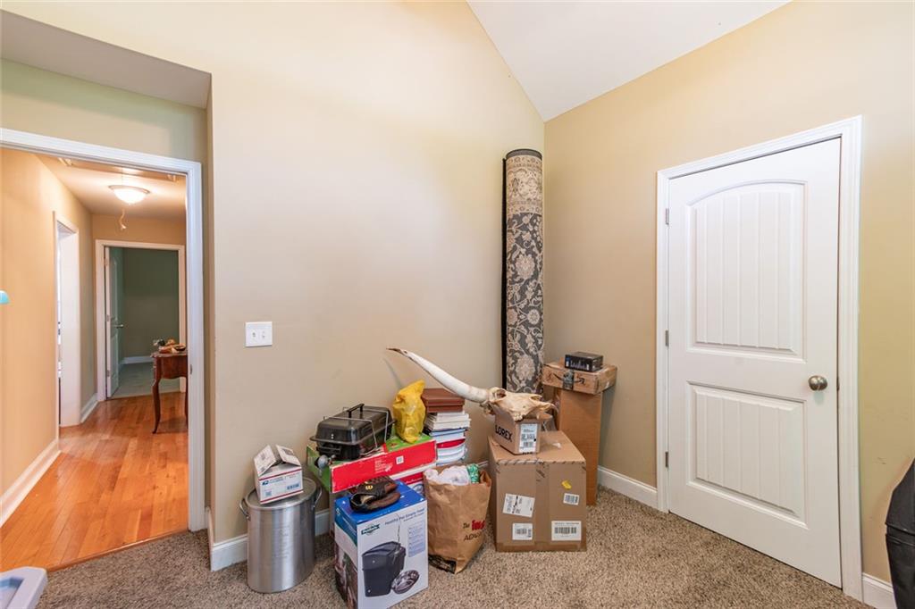 2208 Clarendon Court