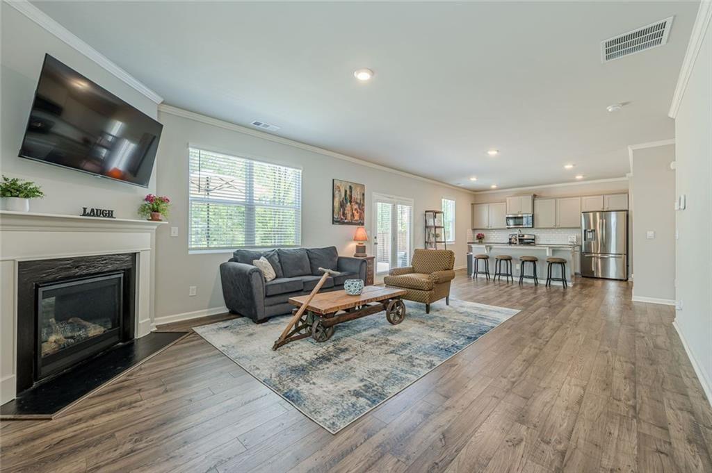 158 Barnwood