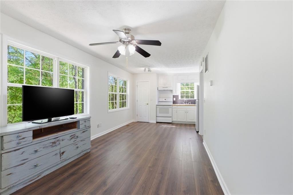 637 Wrights Mill