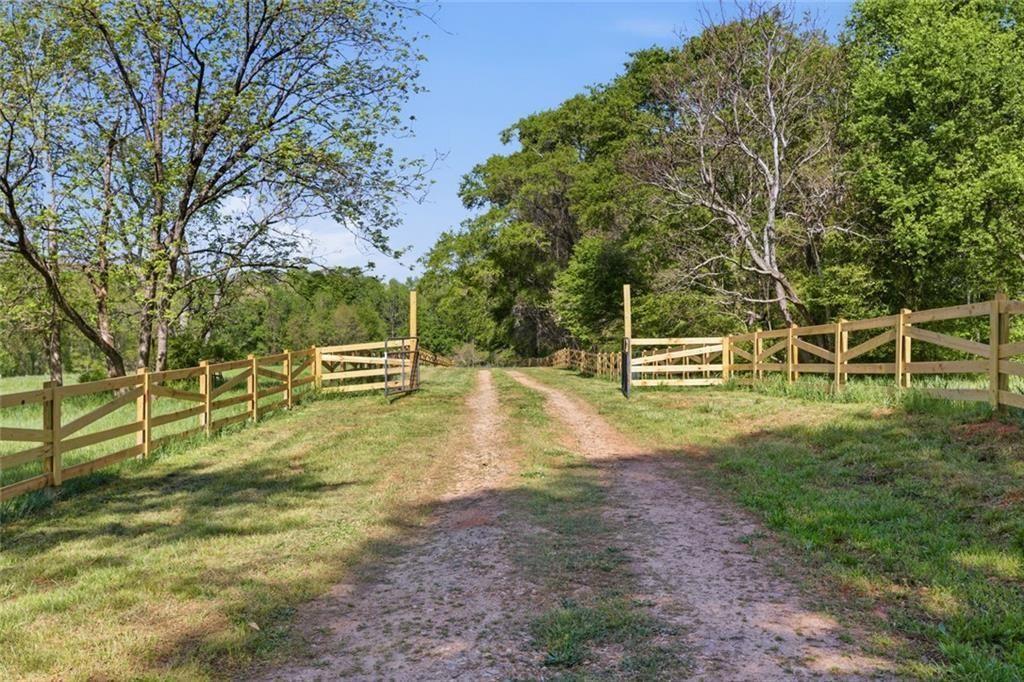 637 Wrights Mill