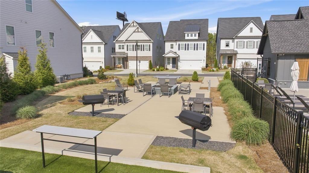 1240 Willowcrest