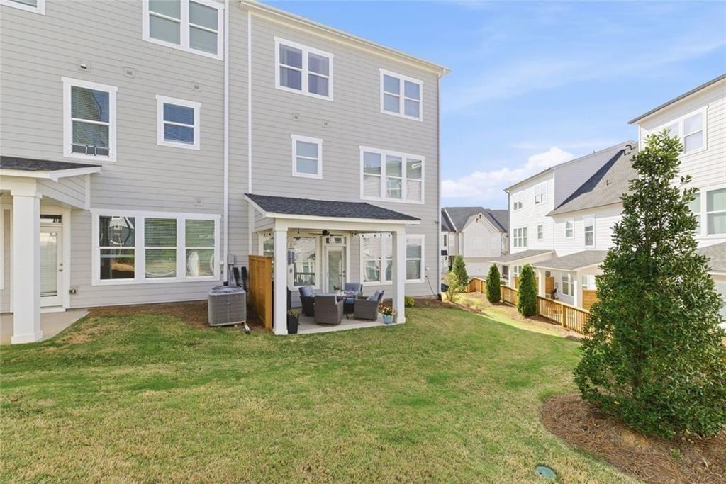 1240 Willowcrest
