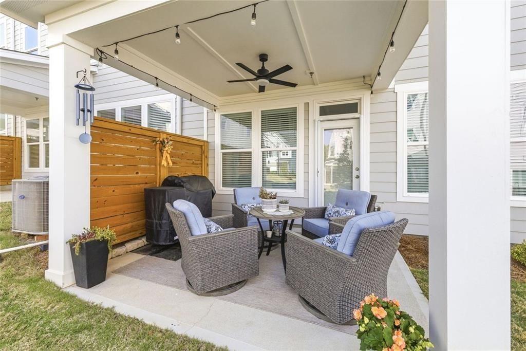 1240 Willowcrest