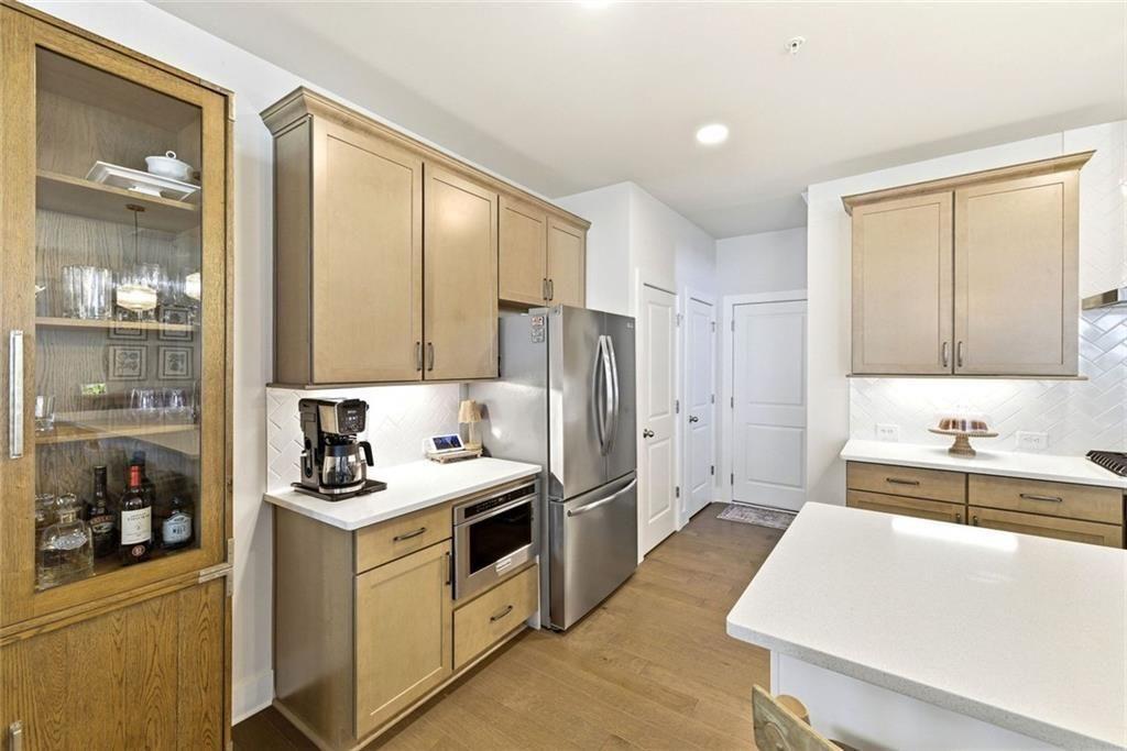 1240 Willowcrest