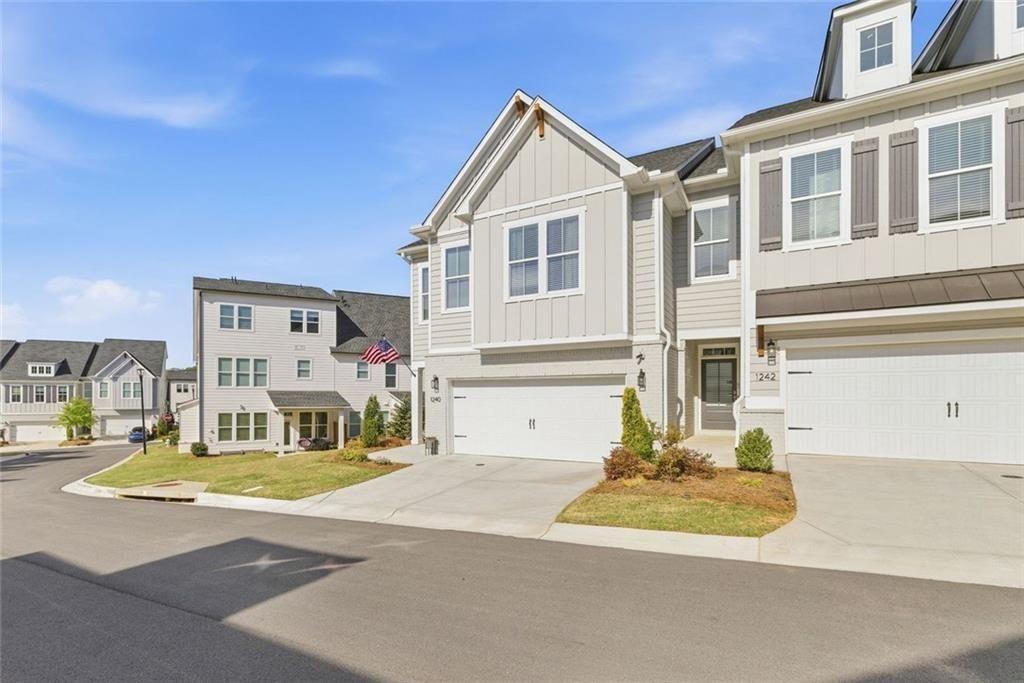 1240 Willowcrest