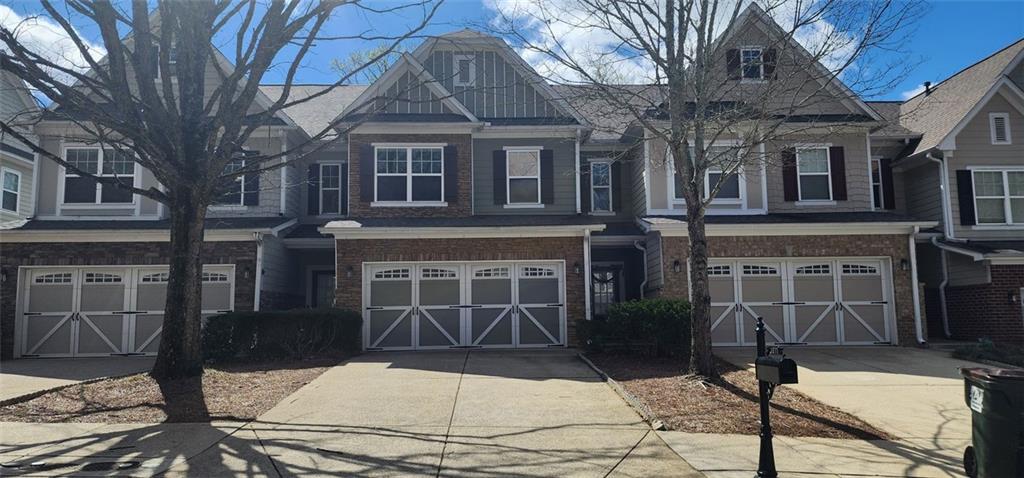 2877 Cross Creek Drive