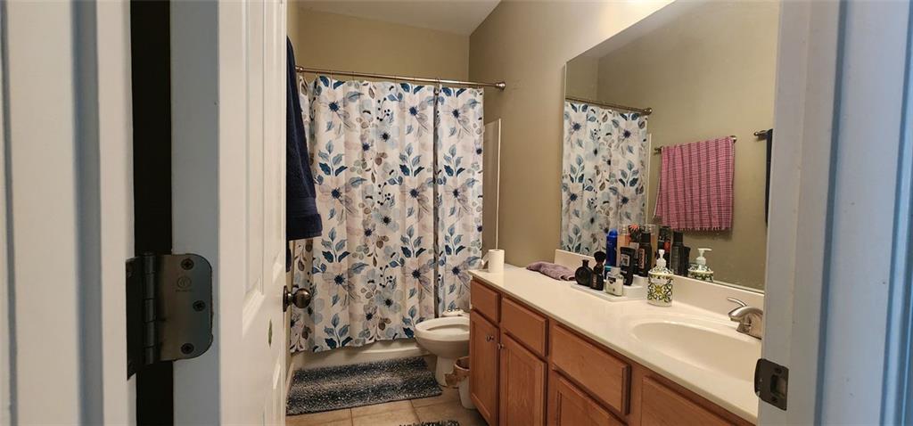 2877 Cross Creek Drive