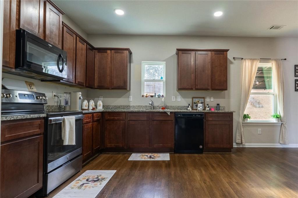 735 Walnut Creek Circle