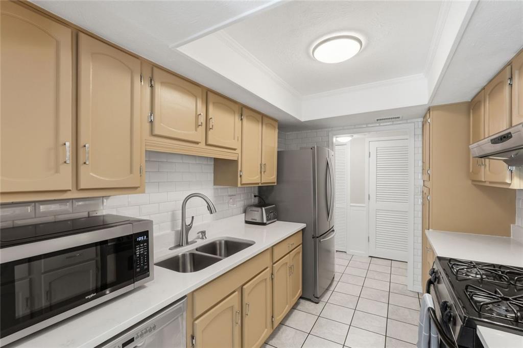 2105 Canyon Point Circle Unit 3204