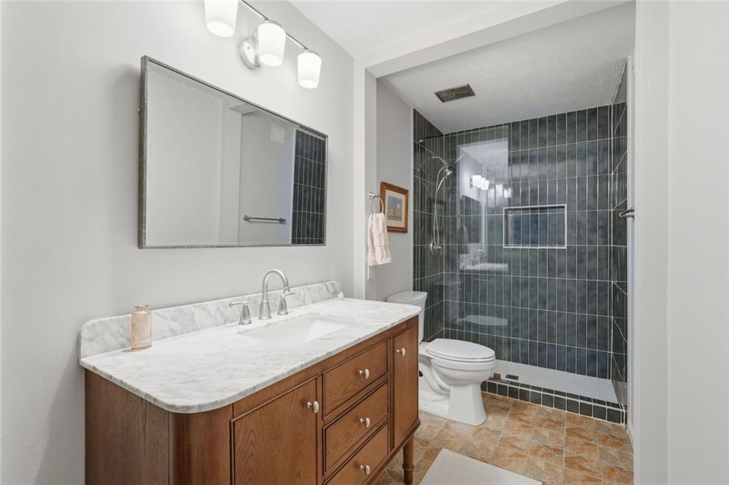 2105 Canyon Point Circle Unit 3204