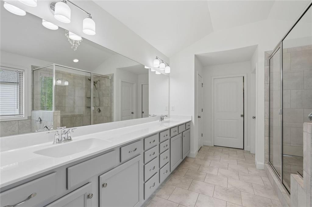 7075 Concord Mountain Trail