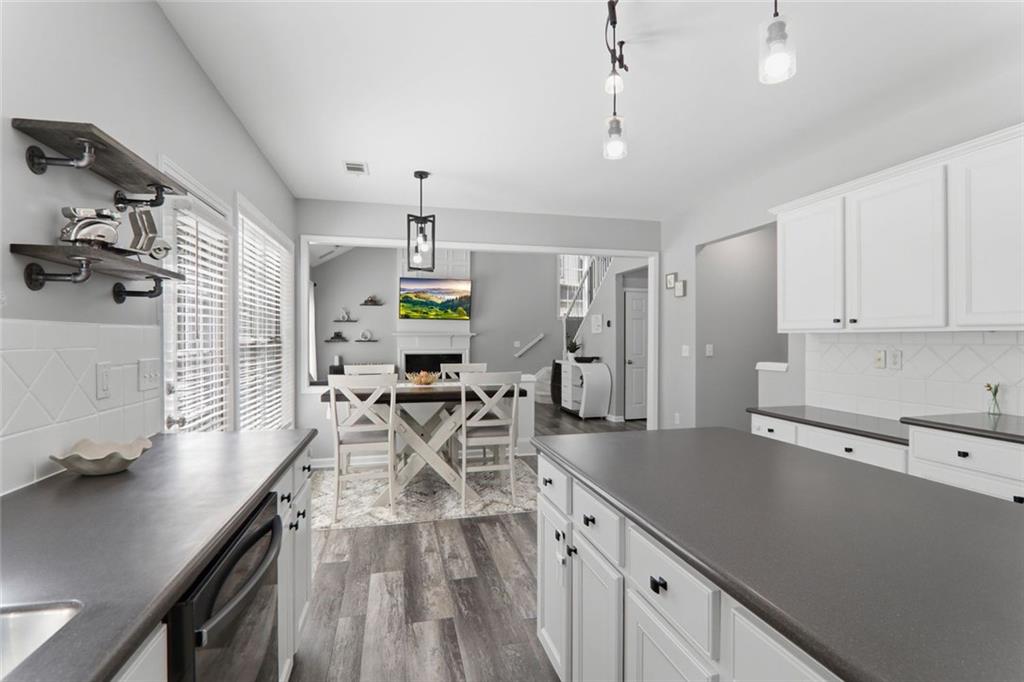 3590 Davyne Bend