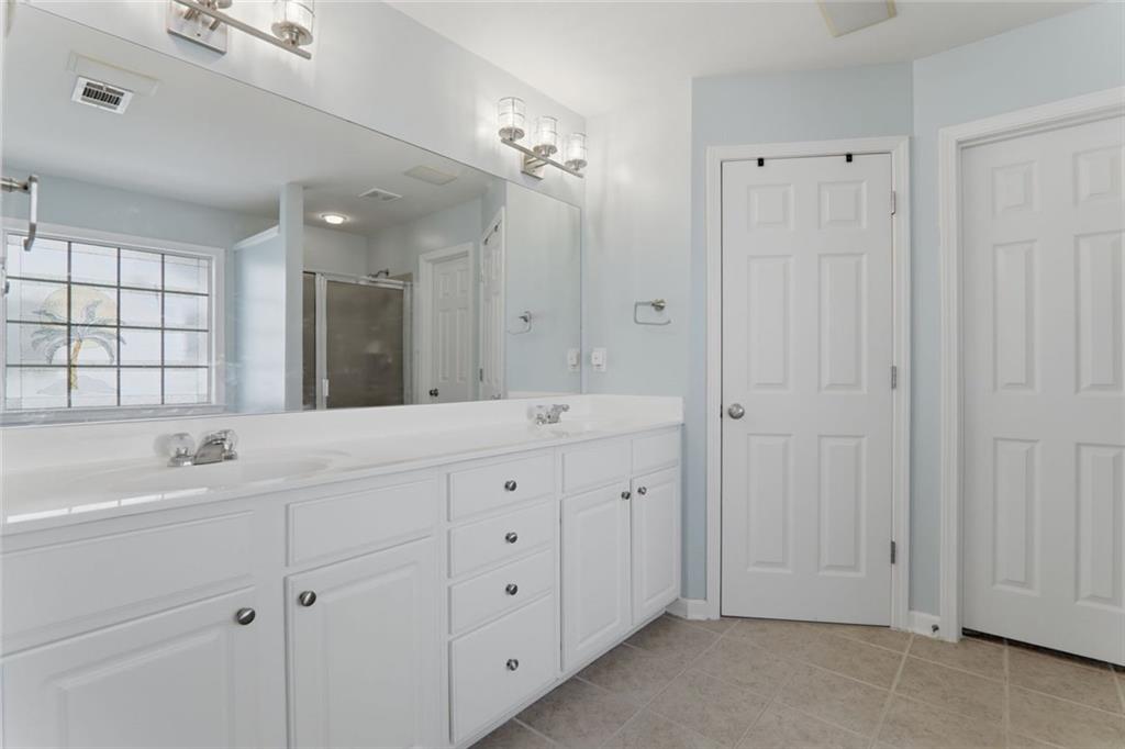 3590 Davyne Bend