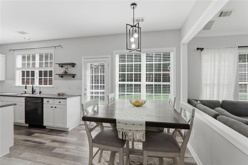 3590 Davyne Bend