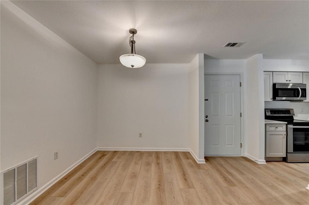 4101 Pine Heights Drive NE