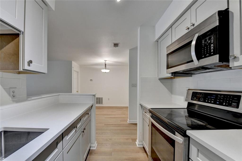 4101 Pine Heights Drive NE