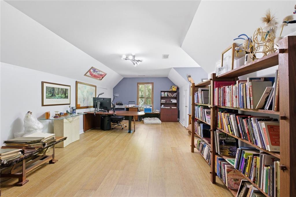 8575 Anchor On Lanier Court