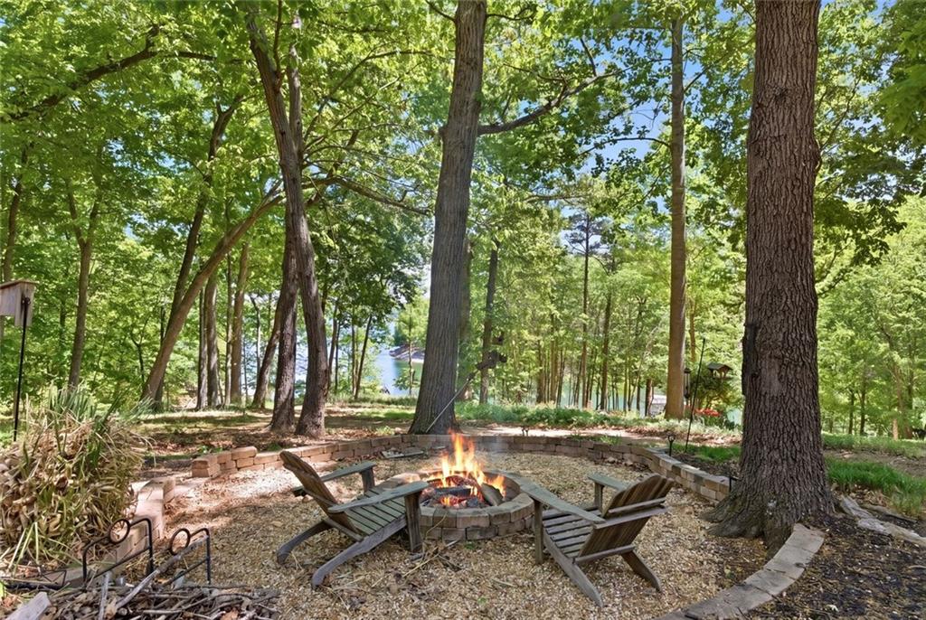 8575 Anchor On Lanier Court
