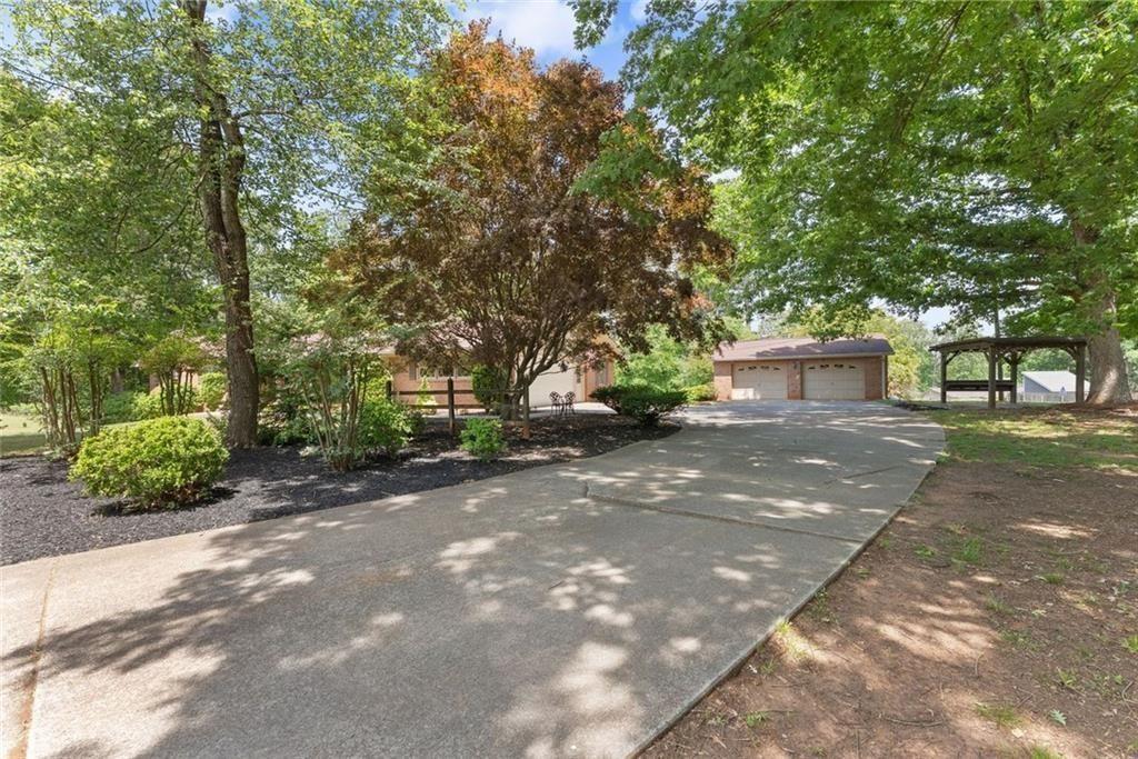 4118 Mountain View Road