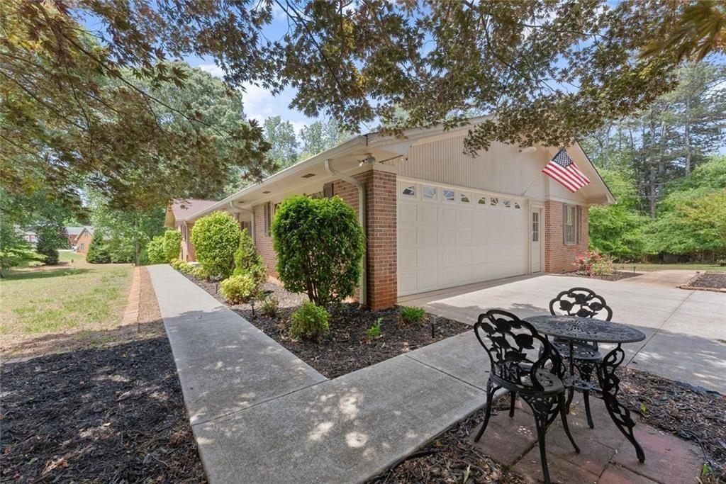 4118 Mountain View Road