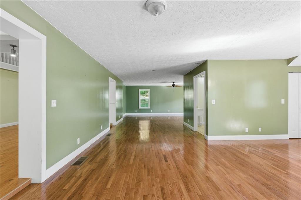 3695 Ledan Road