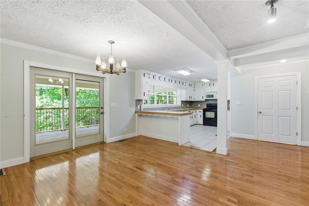 3695 Ledan Road