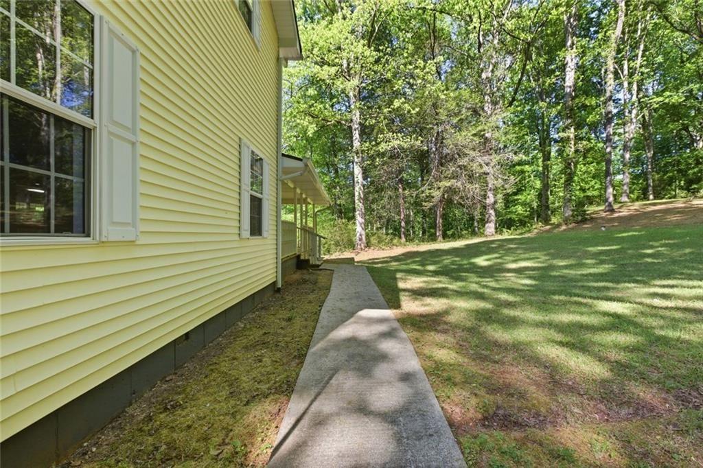 3695 Ledan Road