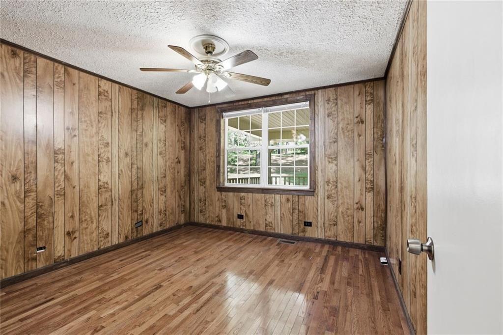 3695 Ledan Road