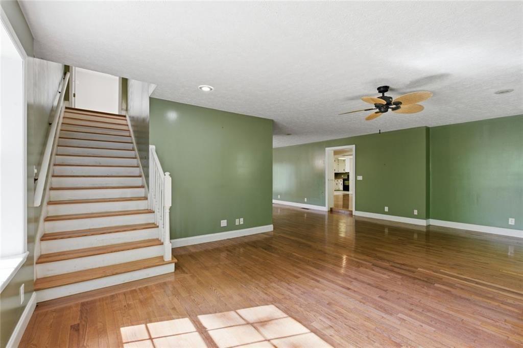 3695 Ledan Road
