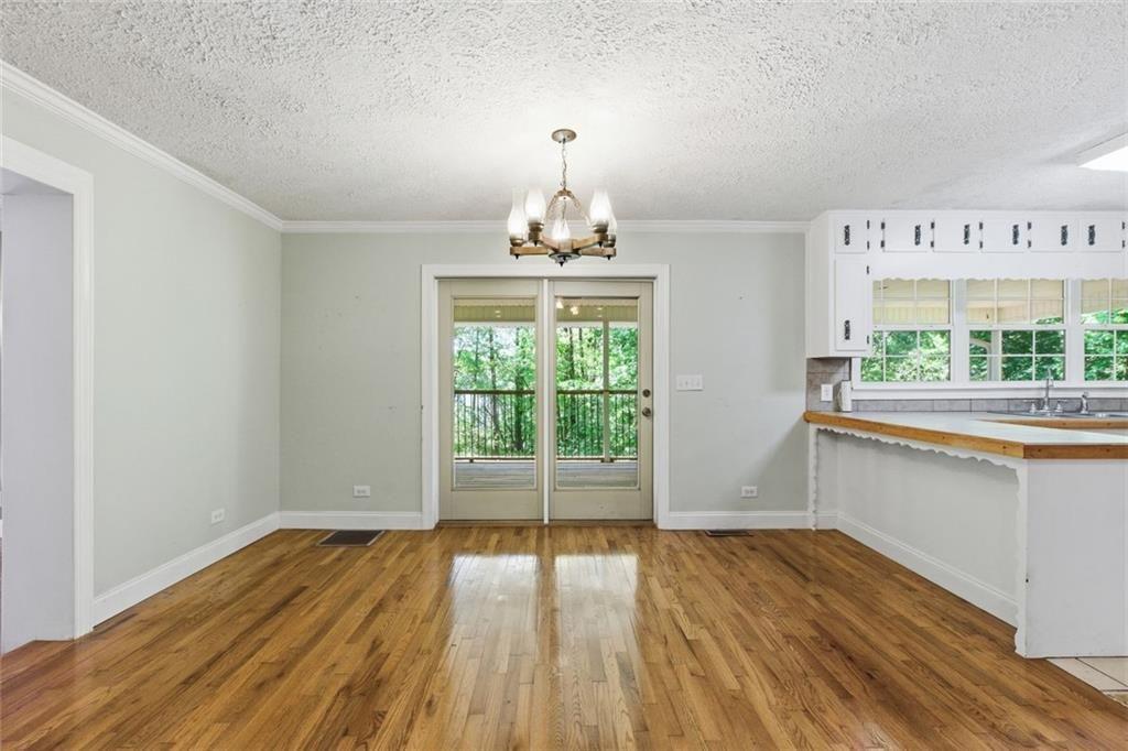 3695 Ledan Road