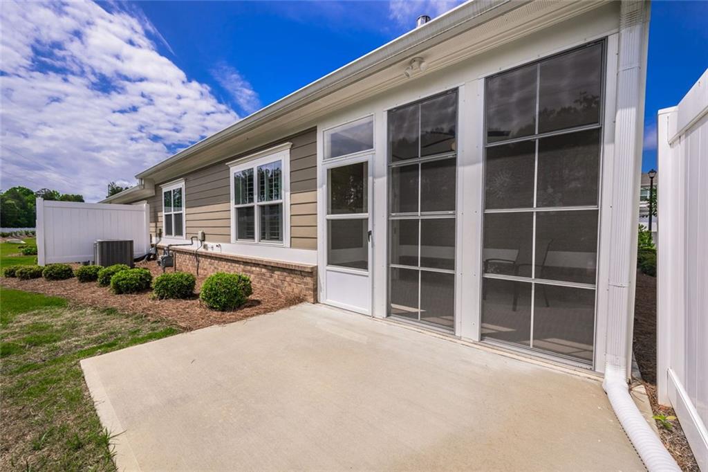 1404 Lexington Green Pines Unit 1404