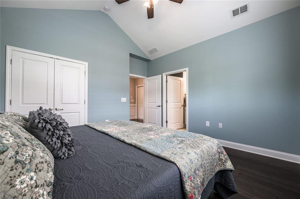 1404 Lexington Green Pines Unit 1404