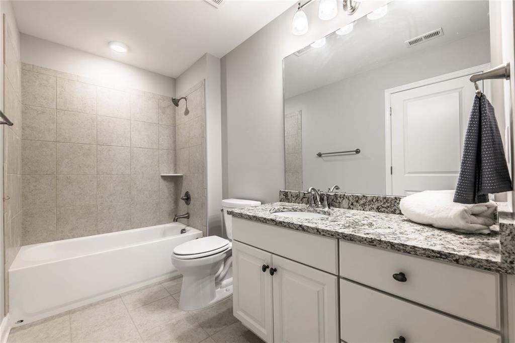 1404 Lexington Green Pines Unit 1404