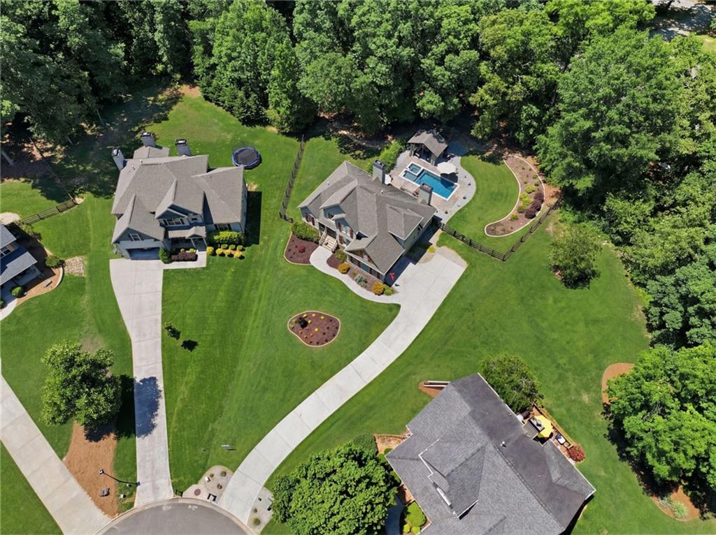 7470 Hedgerose Drive