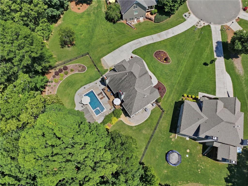 7470 Hedgerose Drive