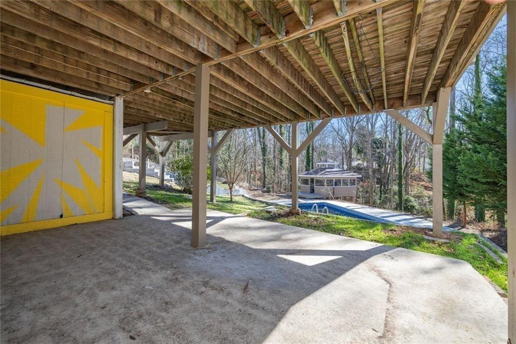 295 Oakland Drive