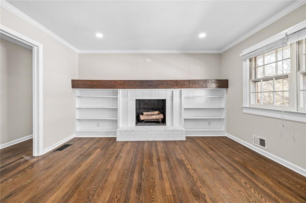 295 Oakland Drive