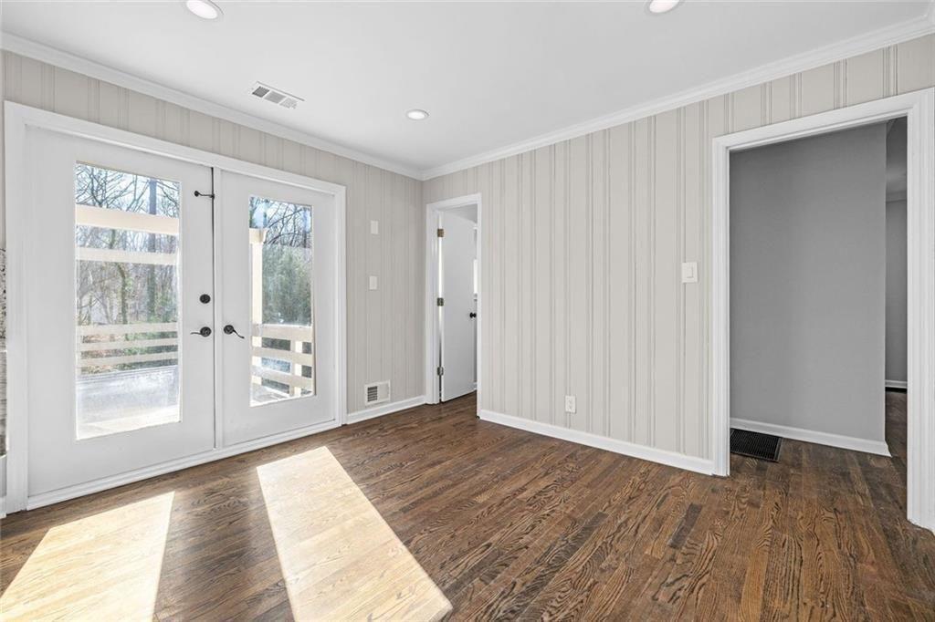 295 Oakland Drive