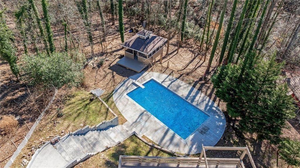 295 Oakland Drive